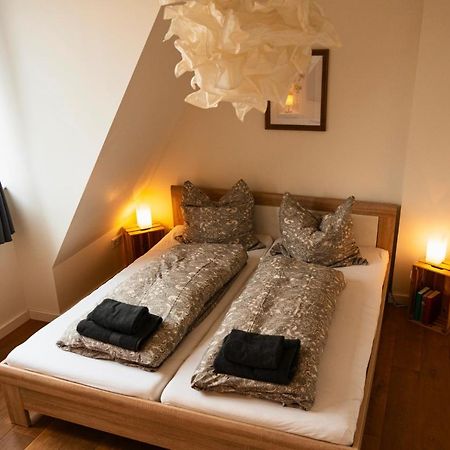 Woelkchen - Wohnung Mit Balkon, Holzdielen & Tv เบรเมอร์ฮาเฟิน ภายนอก รูปภาพ