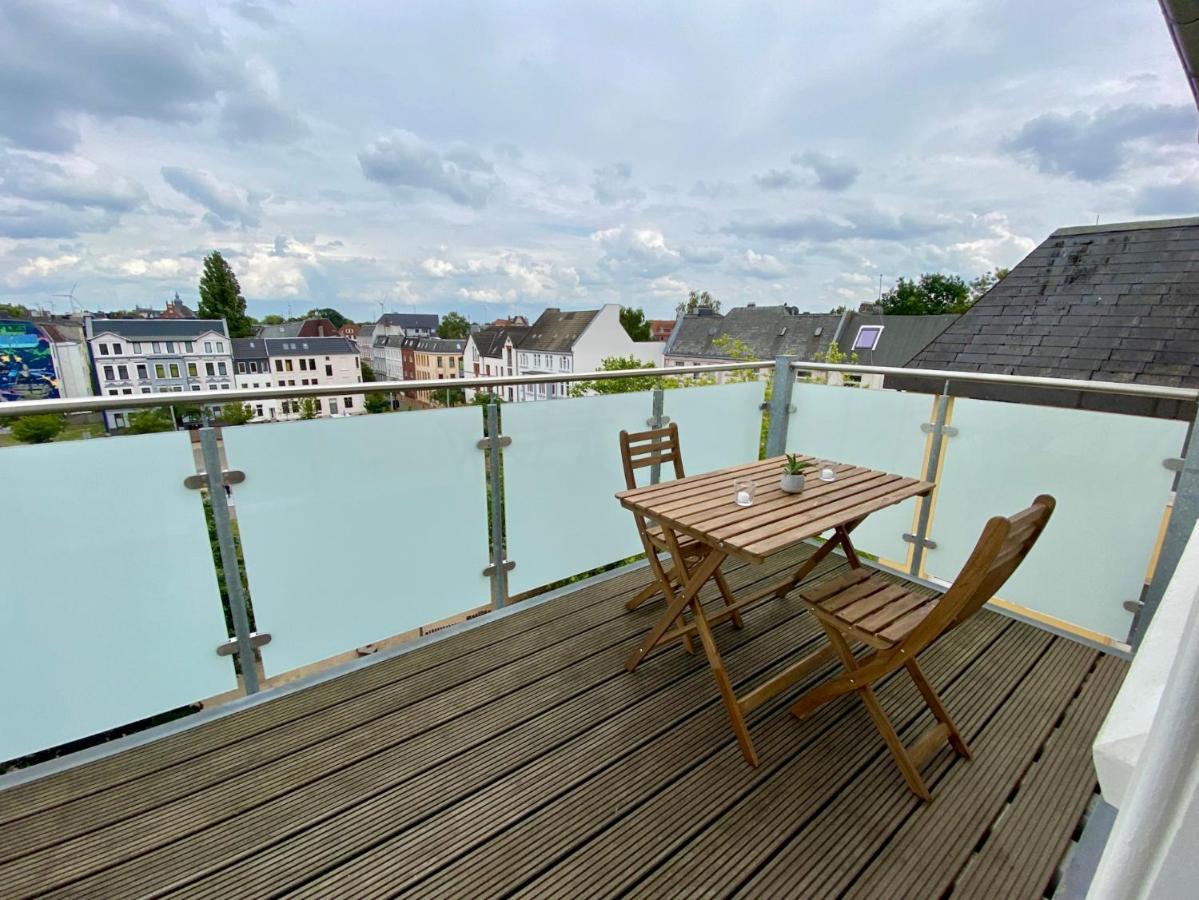 Woelkchen - Wohnung Mit Balkon, Holzdielen & Tv เบรเมอร์ฮาเฟิน ภายนอก รูปภาพ